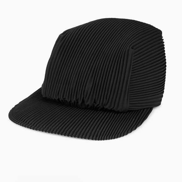 Pleats Please Issey Miyake Pleats Cap (NWT) in Black - Picture 1 of 8